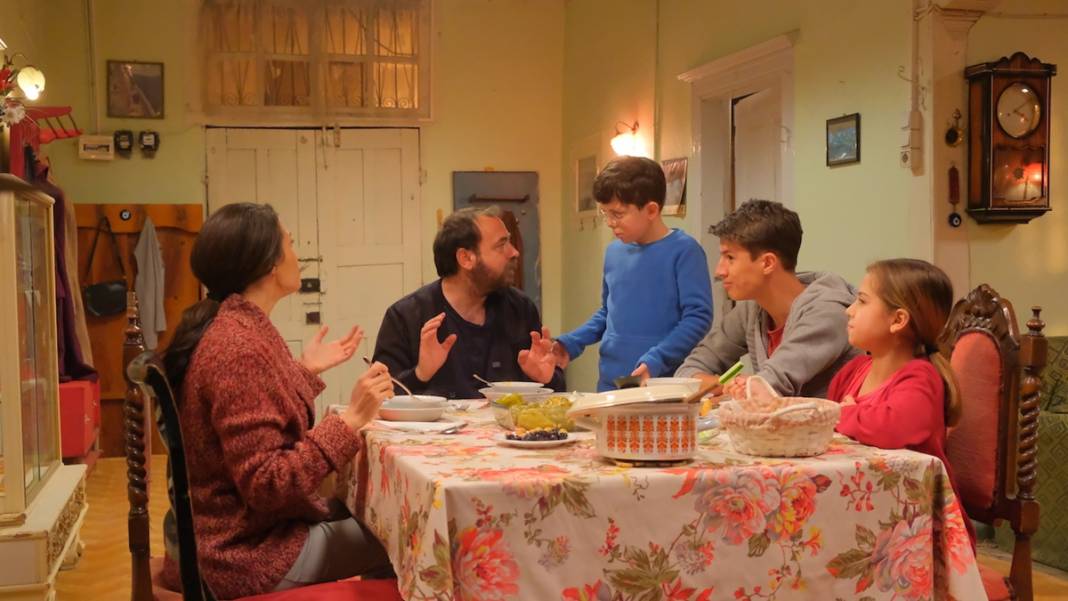 TRT 1'in efsane dizisi Gönül Dağı'nda flaş gelişme! O başrol geri dönüyor: İzleyiciler bayram edecek 16